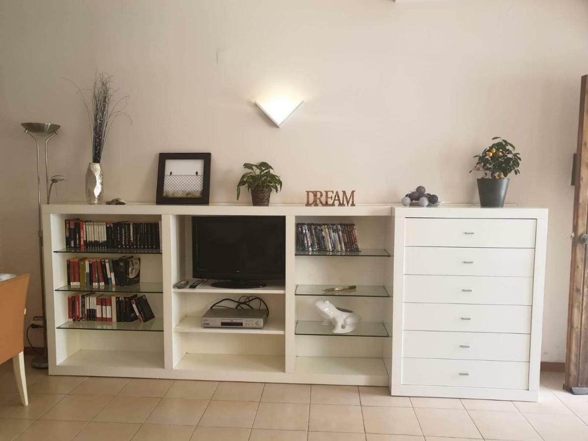 דירות לה פינדה Sunflat Holidays Paradise Punta Prima מראה חיצוני תמונה