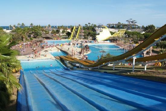 דירות לה פינדה Sunflat Holidays Paradise Punta Prima מראה חיצוני תמונה